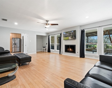 6906 One Oak Rd - Photo Thumbnail 1