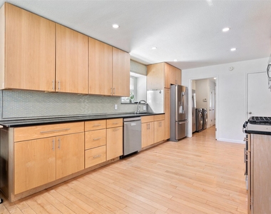 6906 One Oak Rd - Photo Thumbnail 4