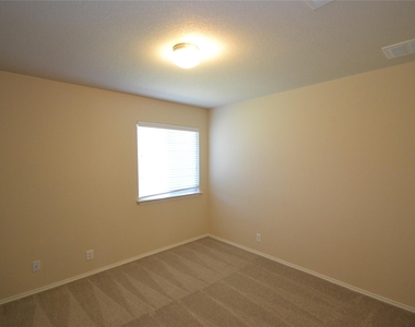 409 Riverine Way - Photo Thumbnail 19