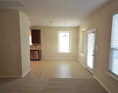 409 Riverine Way - Photo Thumbnail 6