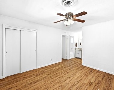 8204 Exmoor Dr - Photo Thumbnail 17