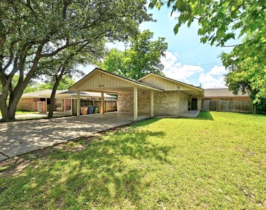 8204 Exmoor Dr - Photo Thumbnail 1