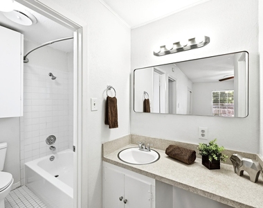 8204 Exmoor Dr - Photo Thumbnail 19