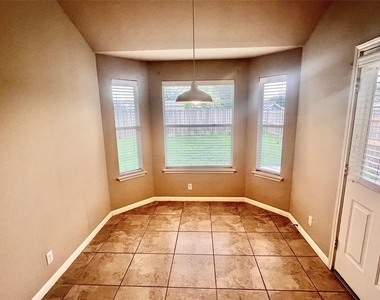 2509 Elara Dr - Photo Thumbnail 8