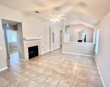 2509 Elara Dr - Photo Thumbnail 2