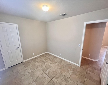 2509 Elara Dr - Photo Thumbnail 19