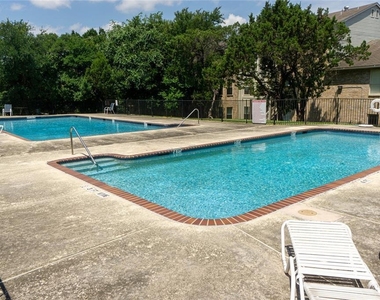 2450 Wickersham Ln - Photo Thumbnail 17