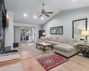 2450 Wickersham Ln - Photo Thumbnail 2