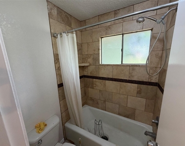 1309 Radam Cir - Photo Thumbnail 18