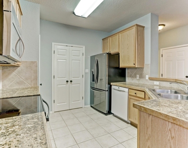 20904 Waterside Dr - Photo Thumbnail 5