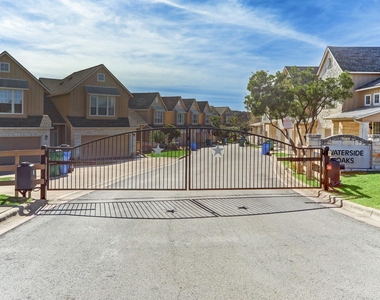 20904 Waterside Dr - Photo Thumbnail 16