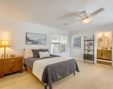 9016 W Pointer Ln - Photo Thumbnail 11