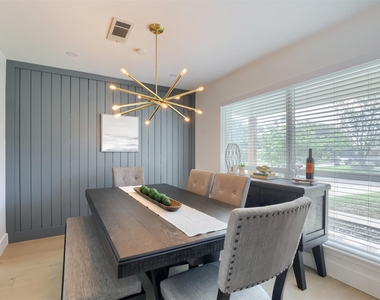 9016 W Pointer Ln - Photo Thumbnail 9
