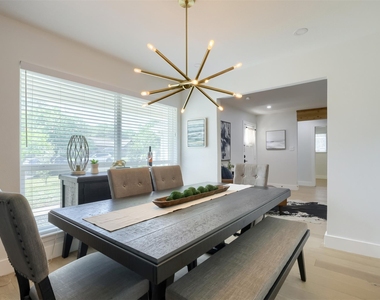 9016 W Pointer Ln - Photo Thumbnail 10