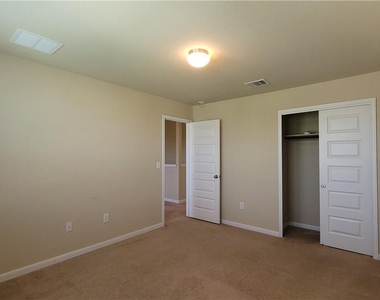 110 Wilson Ct - Photo Thumbnail 19