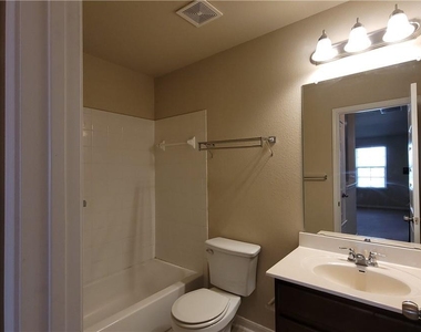 110 Wilson Ct - Photo Thumbnail 15