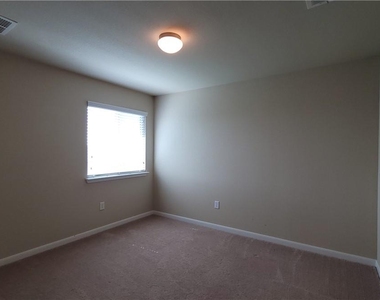 110 Wilson Ct - Photo Thumbnail 16
