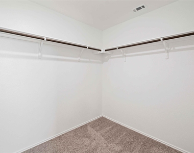416 Escondido Cir - Photo Thumbnail 18