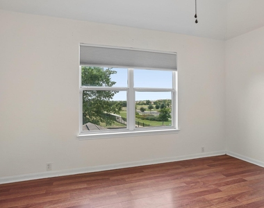 14621 Lantern Dr - Photo Thumbnail 28