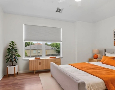 14621 Lantern Dr - Photo Thumbnail 25