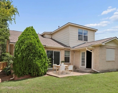14621 Lantern Dr - Photo Thumbnail 31