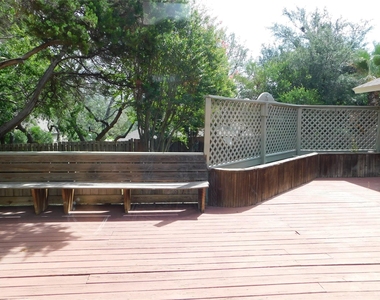 1006 Porpoise St - Photo Thumbnail 8