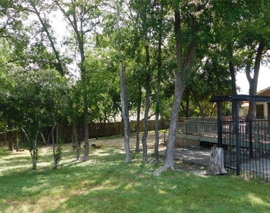 1006 Porpoise St - Photo Thumbnail 5