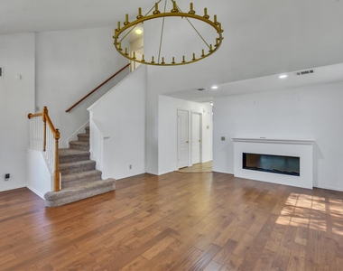 12900 Medina River Way - Photo Thumbnail 24