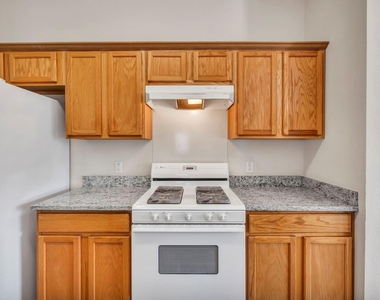 216 Meadowside Dr - Photo Thumbnail 26