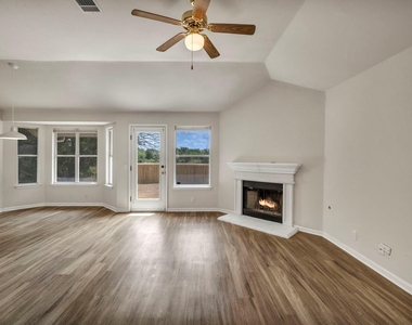 216 Meadowside Dr - Photo Thumbnail 20