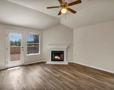 216 Meadowside Dr - Photo Thumbnail 19