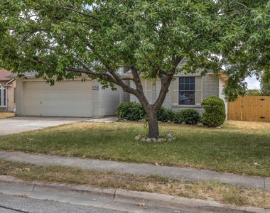216 Meadowside Dr - Photo Thumbnail 1