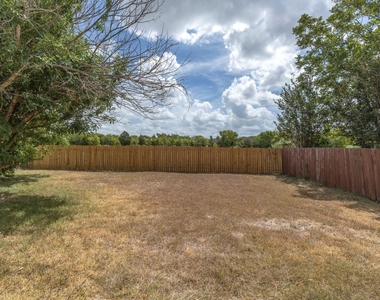 216 Meadowside Dr - Photo Thumbnail 39