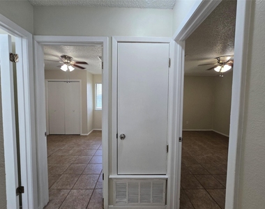 6206 Buffalo Pass - Photo Thumbnail 11