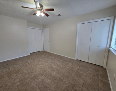 6206 Buffalo Pass - Photo Thumbnail 14