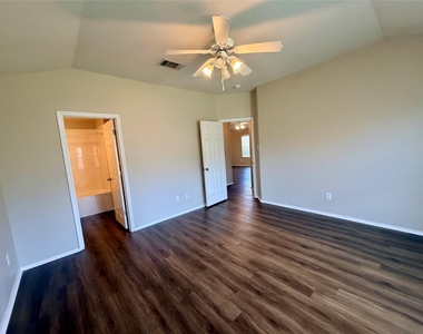 516 W South St - Photo Thumbnail 10