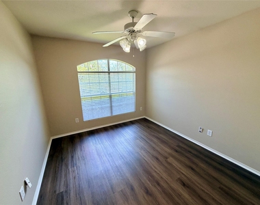 516 W South St - Photo Thumbnail 17