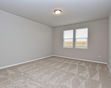 610 Roaring Fork Ln - Photo Thumbnail 7