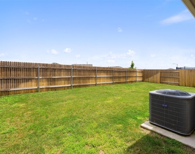 610 Roaring Fork Ln - Photo Thumbnail 26