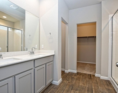 610 Roaring Fork Ln - Photo Thumbnail 18