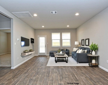 610 Roaring Fork Ln - Photo Thumbnail 4