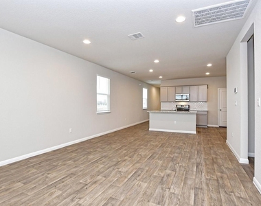 610 Roaring Fork Ln - Photo Thumbnail 17