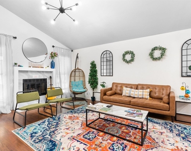 512 Edwards Dr - Photo Thumbnail 7