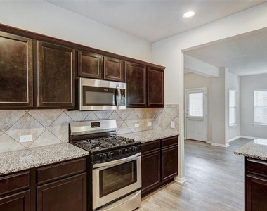 3207 Tilmon Ln - Photo Thumbnail 18