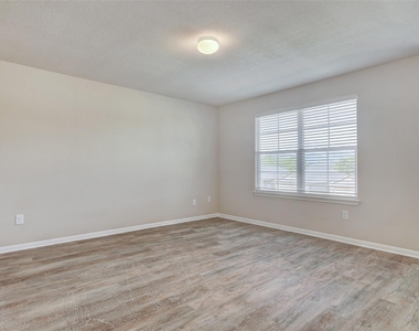 3207 Tilmon Ln - Photo Thumbnail 20