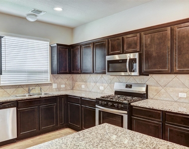 3207 Tilmon Ln - Photo Thumbnail 16