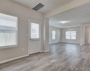 3207 Tilmon Ln - Photo Thumbnail 14