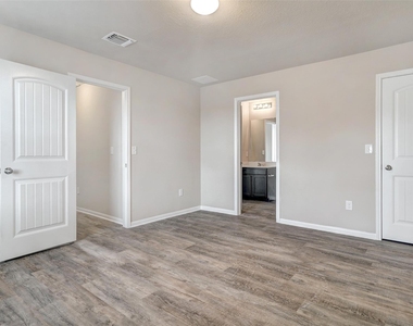 3207 Tilmon Ln - Photo Thumbnail 28