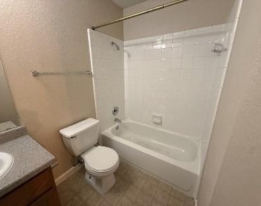 1729 Constantino Cir - Photo Thumbnail 18