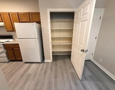 1729 Constantino Cir - Photo Thumbnail 7